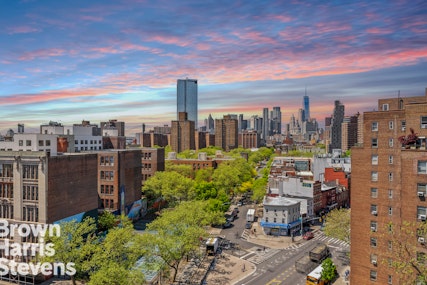 550 Grand Street G11d, Lower East Side, NYC - 1 Bedrooms  
1 Bathrooms  
3.5 Rooms - 