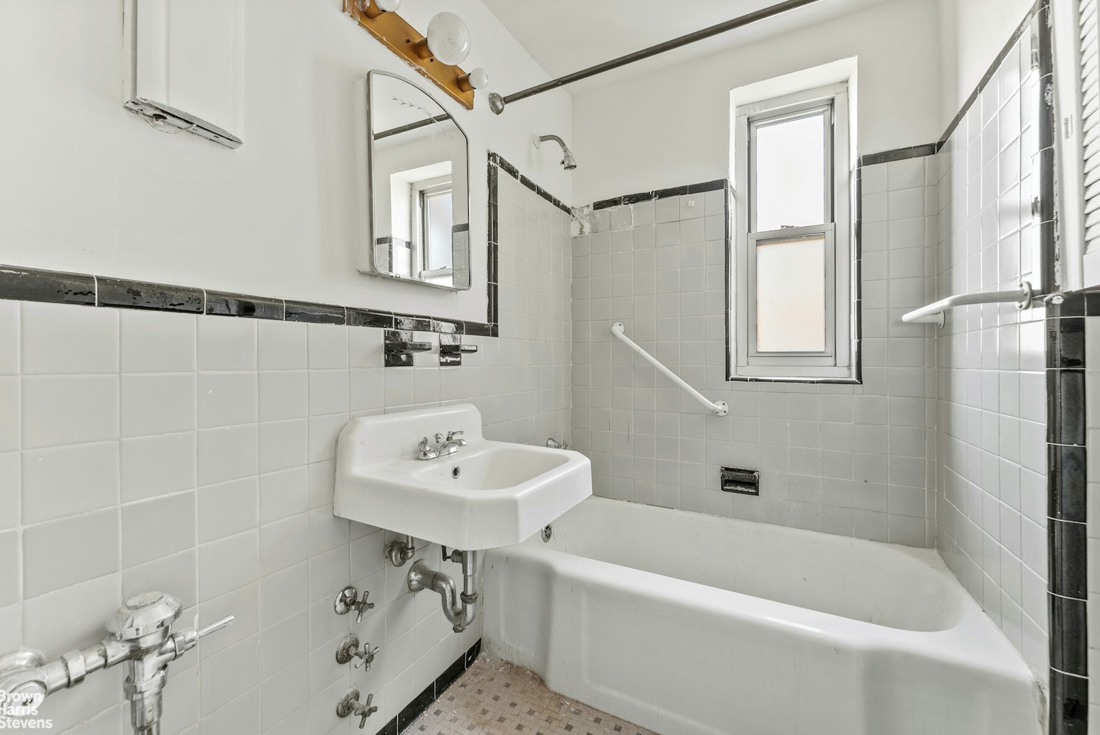 550 Grand Street G11D Lower East Side New York NY 10002