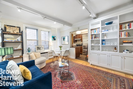 11 West 69th Street 1D, Upper West Side, NYC - 1 Bedrooms  
1 Bathrooms  
3 Rooms - 