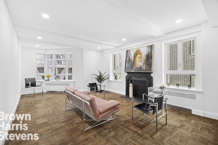 45 West 54th Street 12B, Midtown West, NYC - 2 Bedrooms  
1 Bathrooms  
4 Rooms - 