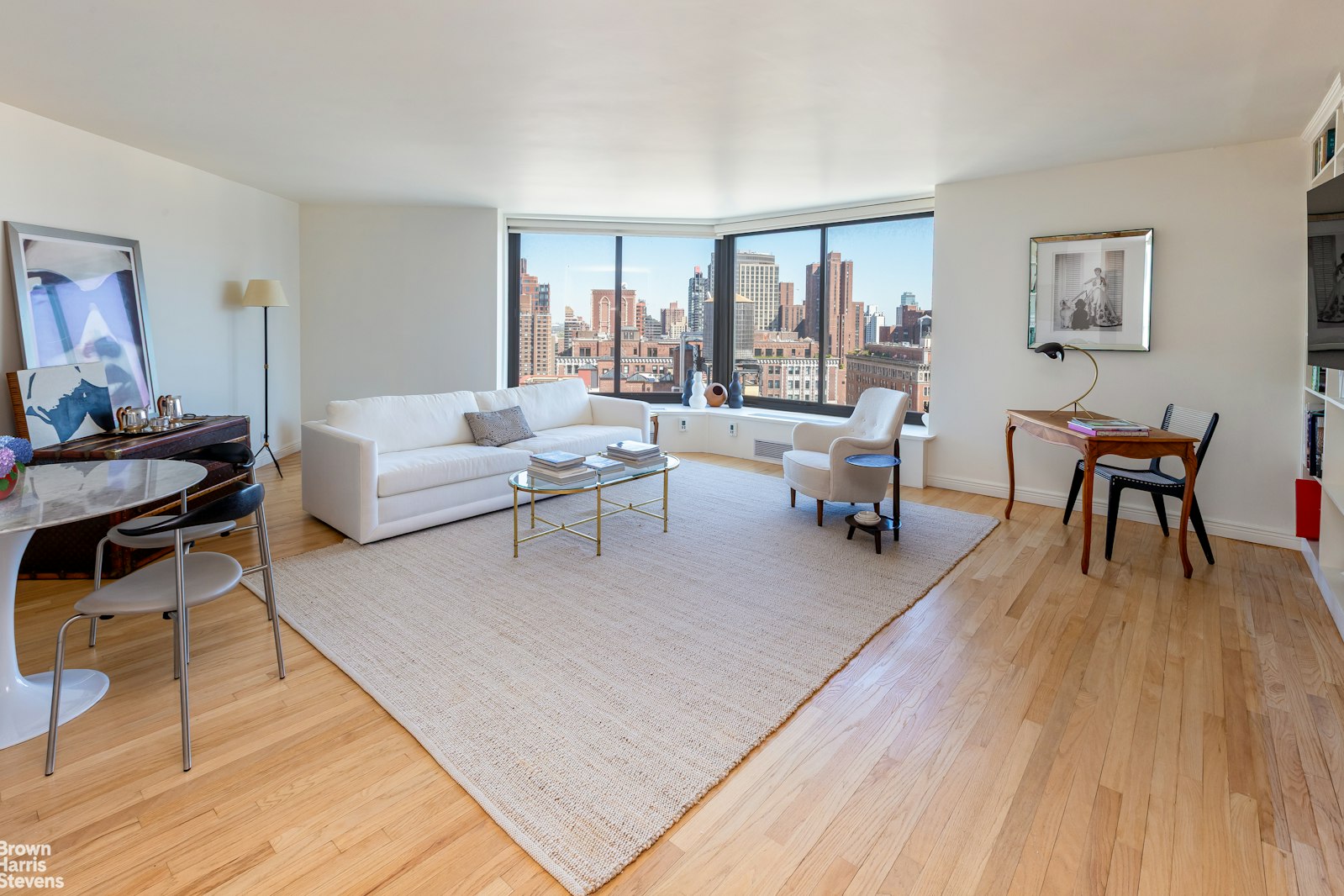 Photo 1 of 40 East 94th Street 21G, Upper East Side, NYC, $9,000, Web #: 23434644