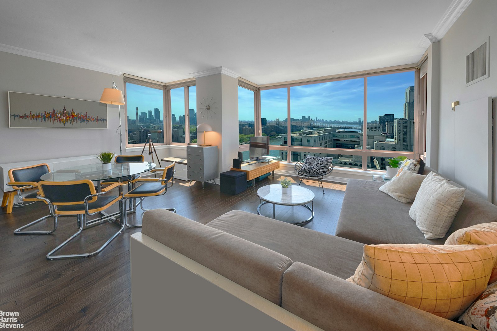 Photo 1 of 524 East 72nd Street 31B, Upper East Side, NYC, $1,219,000, Web #: 23439020