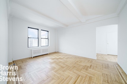 675 West End Avenue 9C, Upper West Side, NYC - 1 Bedrooms  
1 Bathrooms  
3 Rooms - 