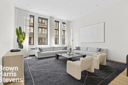 252 Seventh Avenue 3F, Chelsea, NYC - 2 Bedrooms  
2 Bathrooms  
4.5 Rooms - 