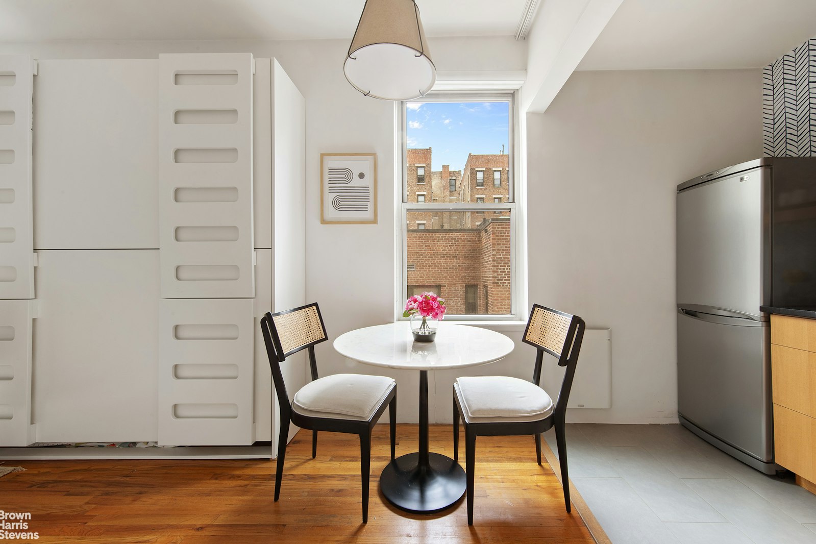 Photo 1 of 320 West 84th Street 6B, Upper West Side, NYC, $447,500, Web #: 23441009