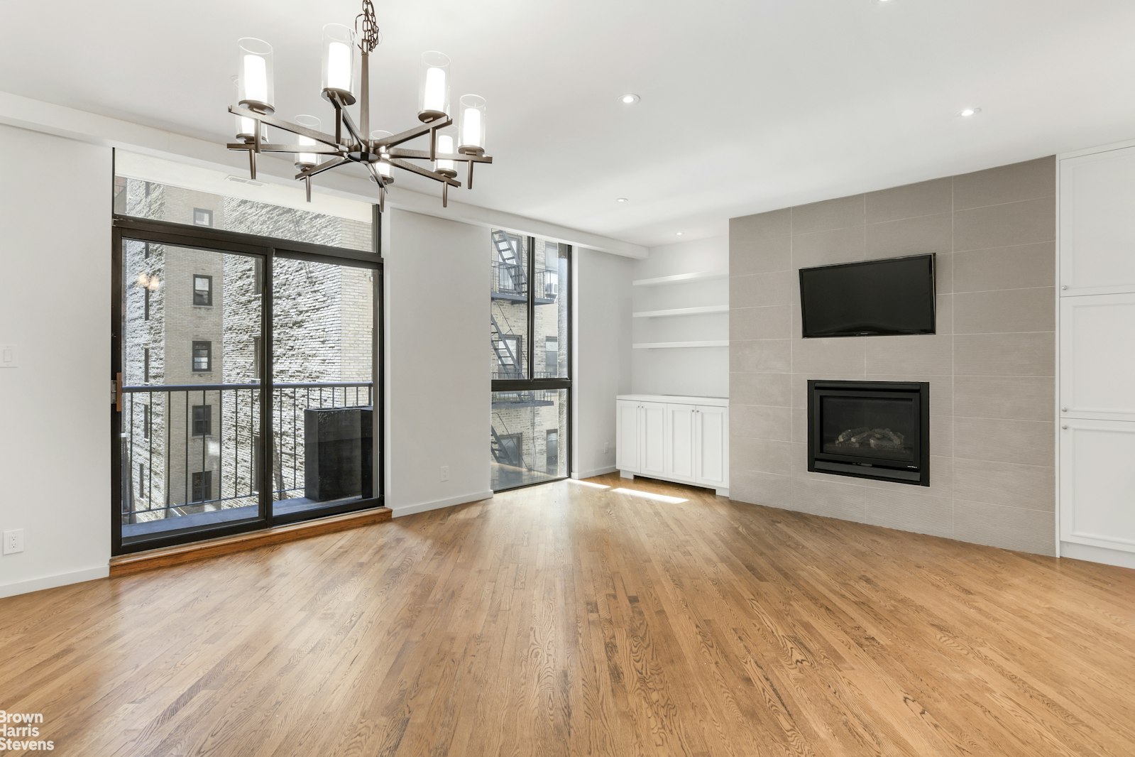 Photo 1 of 8 West 65th Street 3B, Upper West Side, NYC, $5,600, Web #: 23441221