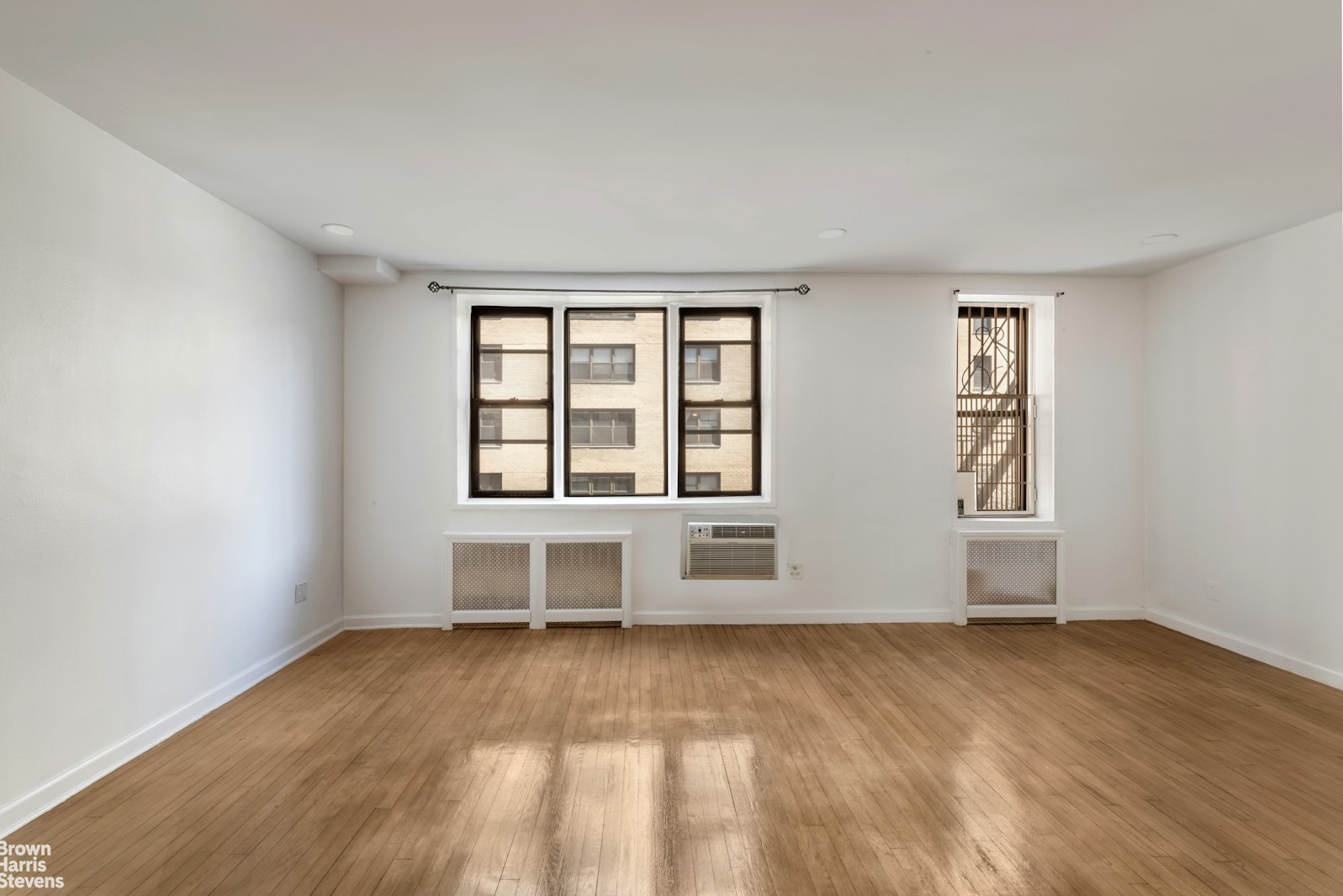 200 East 28th Street Kips Bay New York NY 10016