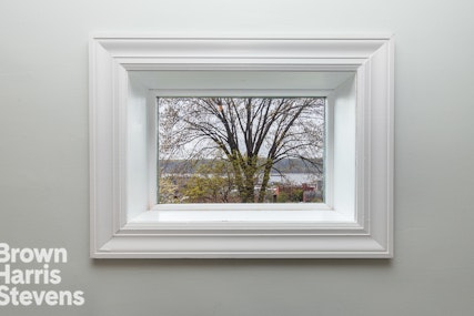 Property for Sale at 157 Alta Avenue, Yonkers, New York - Bedrooms: 5 
Bathrooms: 5.5 
Rooms: 12  - $1,390,000