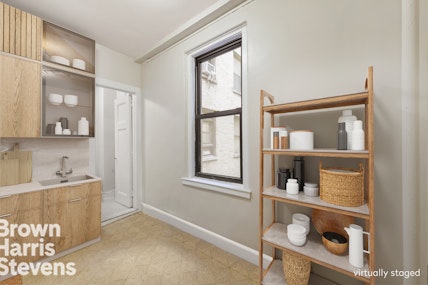 345 West 88th Street 5H, Upper West Side, NYC - 1 Bathrooms  
1 Rooms - 