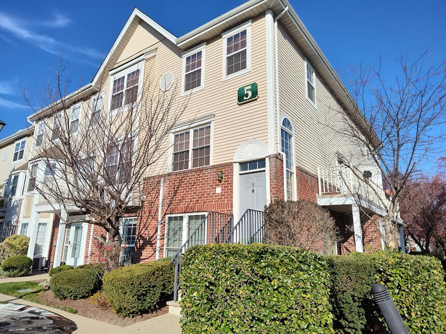 Photo 1 of 50 Pine Street 2, Montclair, New Jersey, $3,300, Web #: 23451358
