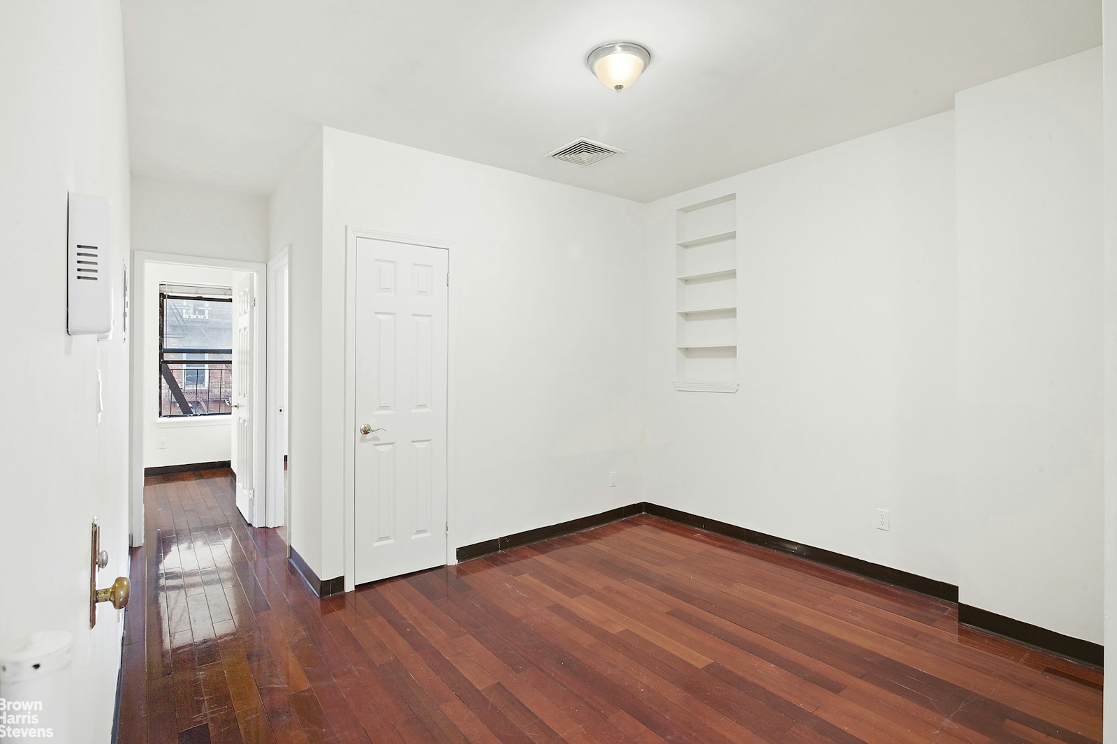 Photo 1 of 43 Canal Street 4, Lower East Side, NYC, $3,850, Web #: 23454319