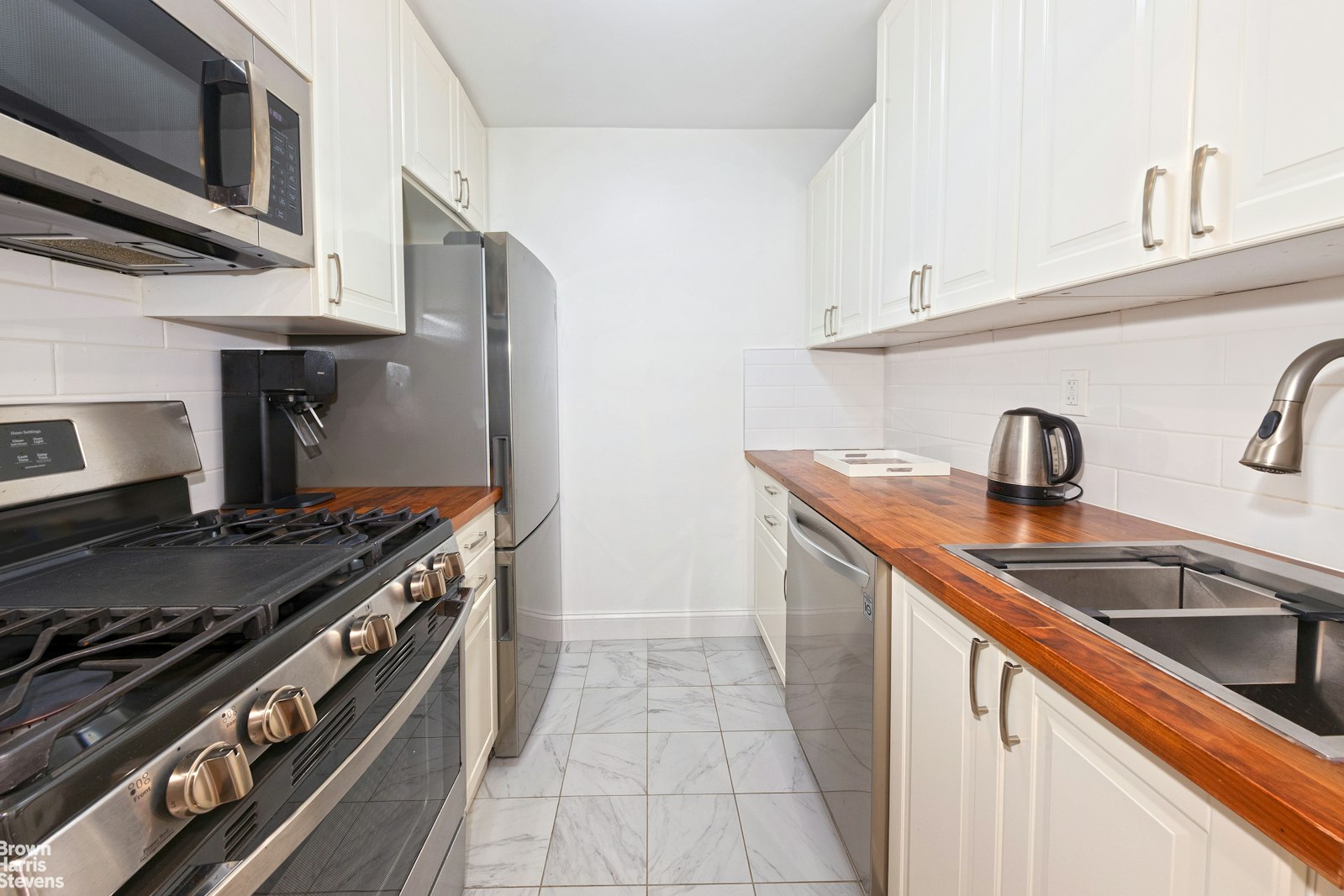 225 East 57th Street 8M Midtown East New York NY 10022