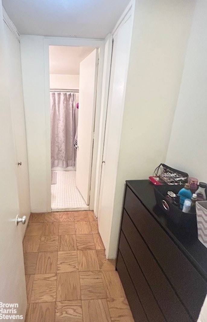 300 East 33rd Street 15G Kips Bay New York NY 10016