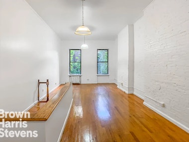 249 East 77th Street 1Re, Upper East Side, NYC - 2 Bedrooms  
2 Bathrooms  
4 Rooms - 