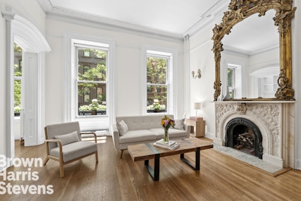 Rental Property at 75 Perry Street Garden, West Village, NYC - Bedrooms: 3 
Bathrooms: 3 
Rooms: 7  - $20,000 MO.