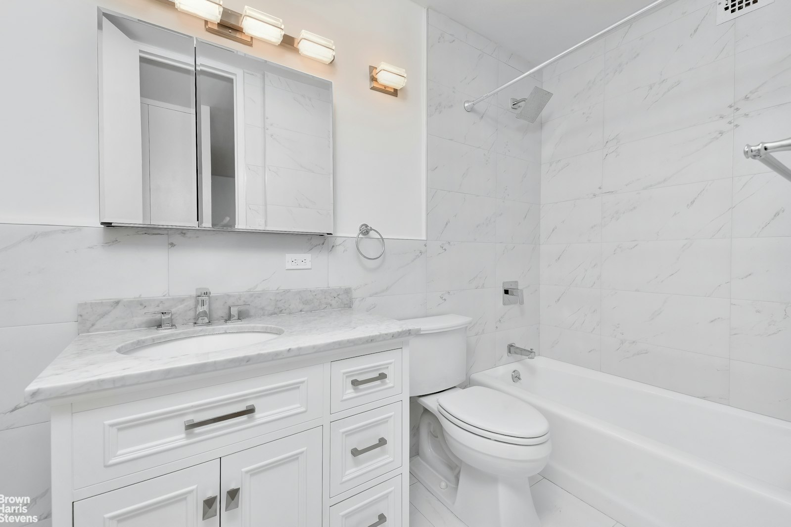 300 East 40th Street 4B Murray Hill New York NY 10016