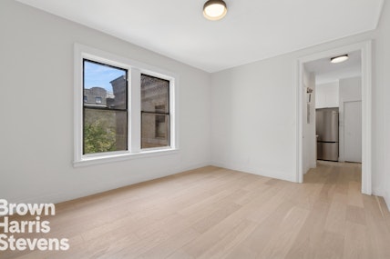 835 Riverside Drive 6F, Upper Manhattan, NYC - 1 Bedrooms  
1 Bathrooms  
4 Rooms - 