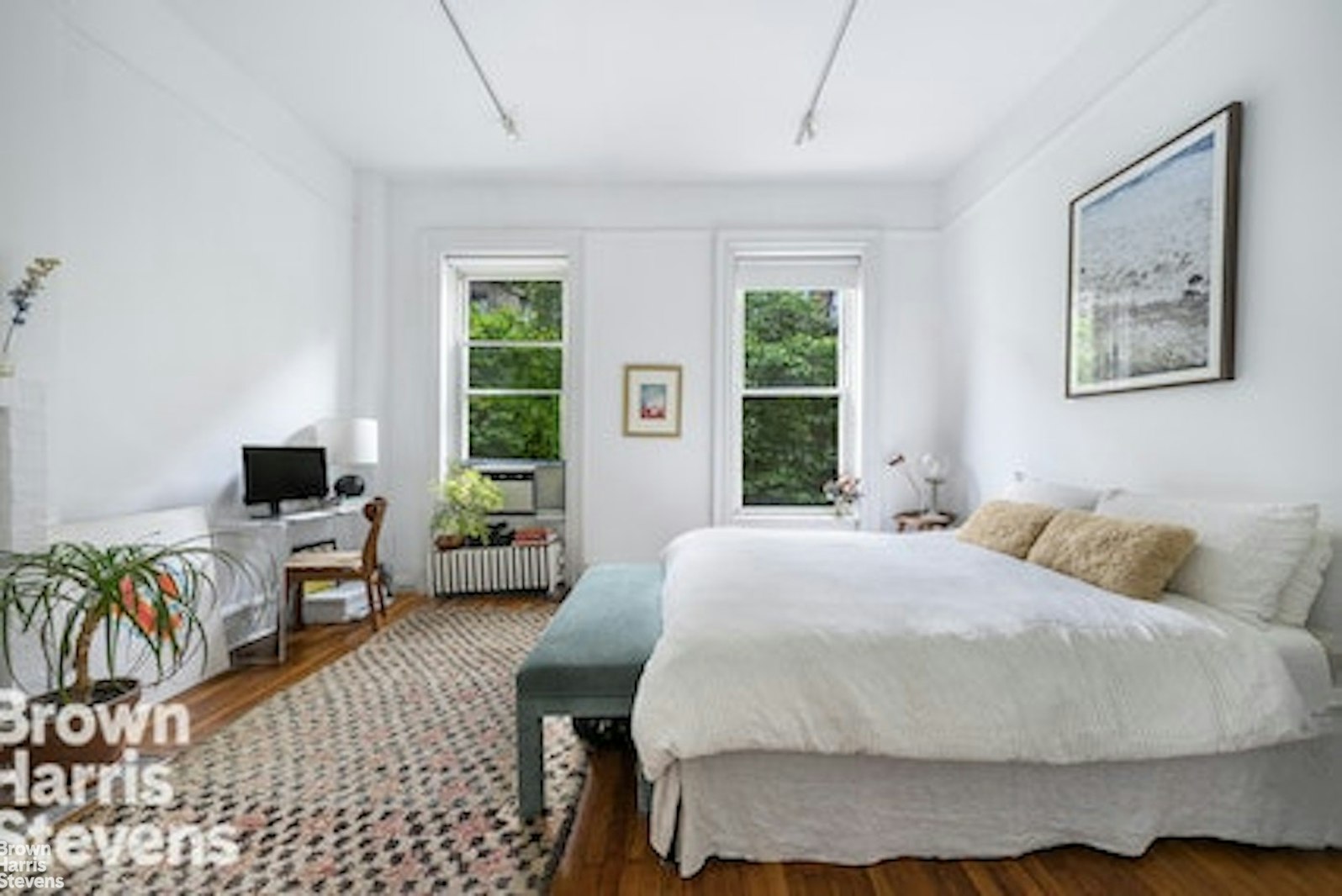 39 Charles Street PARLOR W. Greenwich Village New York NY 10014