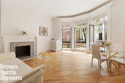 Property for Sale at 305 West 105th Street 2A/3A, Upper West Side, NYC - Bedrooms: 2 
Bathrooms: 1.5 
Rooms: 4  - $1,190,000