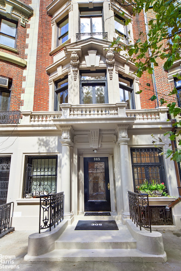 305 West 105th Street Upper West Side New York NY 10025