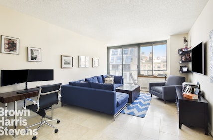 22 West 15th Street 15E, Chelsea, NYC - 1 Bedrooms  
1 Bathrooms  
3 Rooms - 