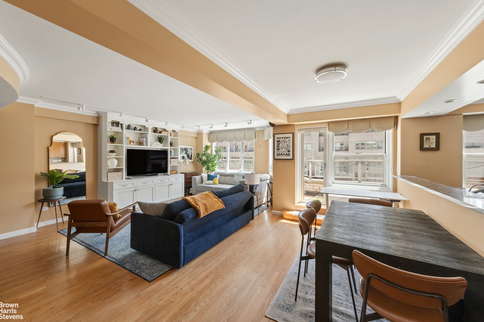 Photo 1 of 100 West 57th Street 20E/21E, Midtown West, NYC, $7,250, Web #: 23462761