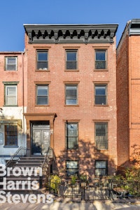 7 East 129th Street, Upper Manhattan, NYC - 8 Bedrooms  
4 Bathrooms  
16 Rooms - 