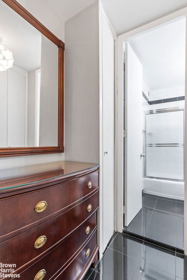 330 East 33rd Street Kips Bay New York NY 10016