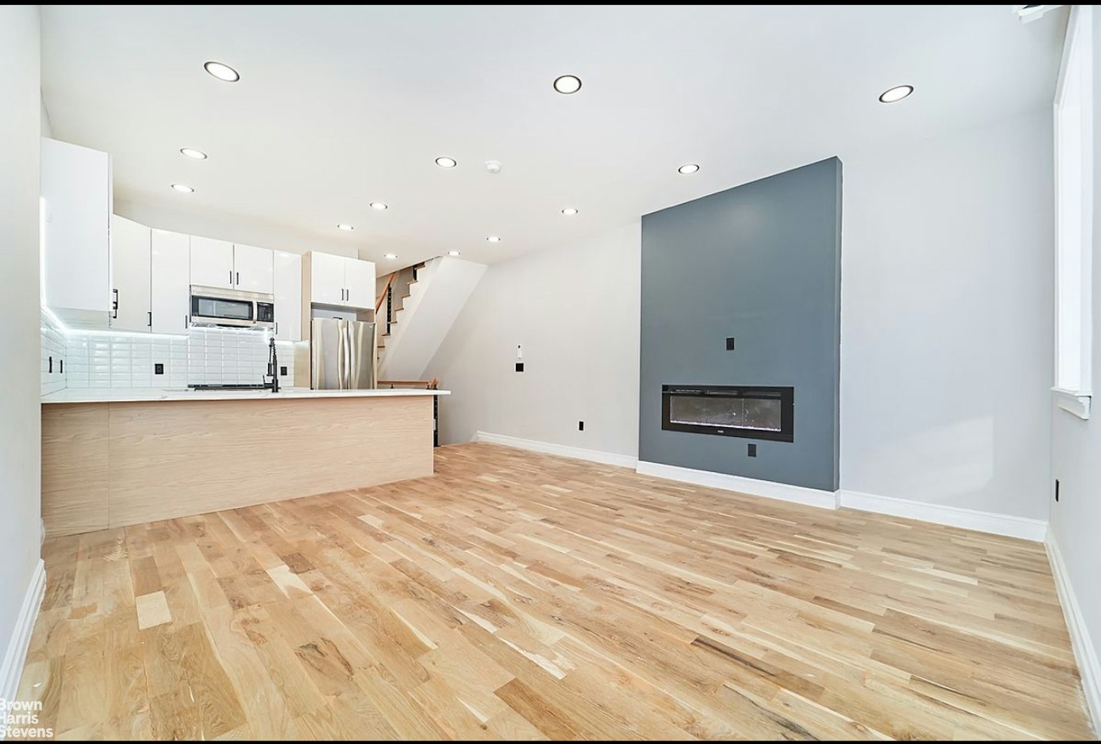 Photo 1 of 334 East 116th Street, East Harlem, NYC, $7,495, Web #: 23464803