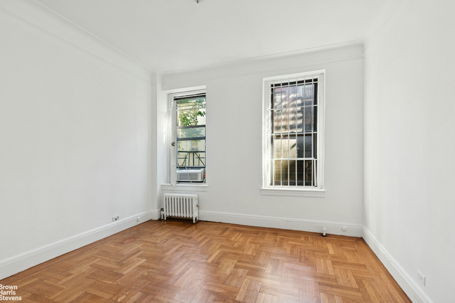 Photo 1 of 317 East 18th Street, Gramercy Park, NYC, $2,695, Web #: 23467856