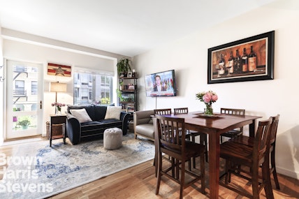 330 East 109th Street 4C, Upper Manhattan, NYC - 1 Bedrooms  
1 Bathrooms  
3 Rooms - 