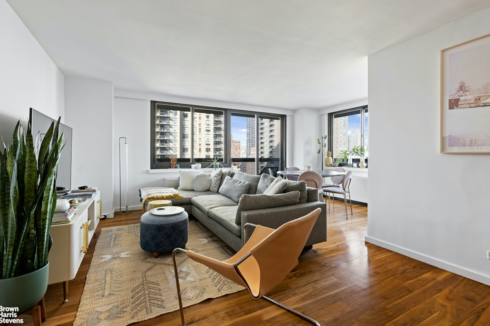 Photo 1 of 515 East 72nd Street 15H, Upper East Side, NYC, $7,995, Web #: 23472394
