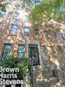 Rental Property at 469 17th Street 3L, South Slope, Brooklyn, NY - Bedrooms: 2 
Bathrooms: 1 
Rooms: 5  - $2,950 MO.