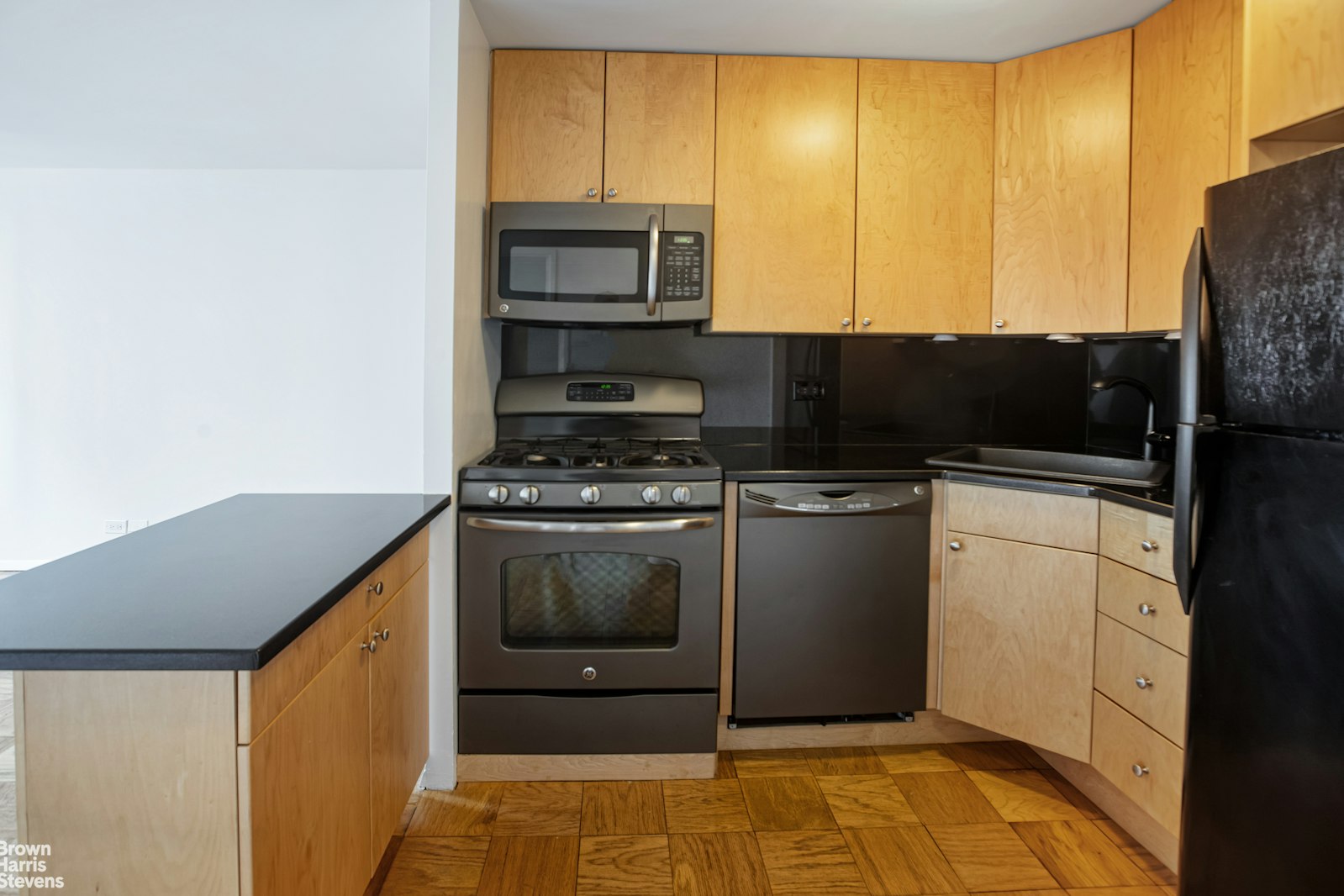 333 East 45th Street Turtle Bay New York NY 10017