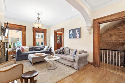138 Erie Street, House, Jersey City, New Jersey - 3 Bedrooms  
2 Bathrooms  
7 Rooms - 