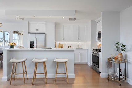 155 West 68th Street 28B, Upper West Side, NYC - 2 Bedrooms  
2.5 Bathrooms  
4 Rooms - 