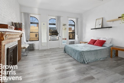 14 East 130th Street, Upper Manhattan, NYC - 1 Bedrooms  
1 Bathrooms  
4 Rooms - 