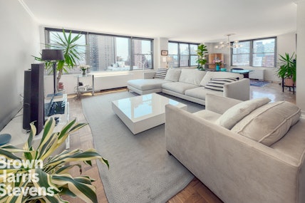 Property for Sale at East 83rd Street, Upper East Side, NYC - Bedrooms: 1 
Bathrooms: 1.5 
Rooms: 3.5 - $1,295,000