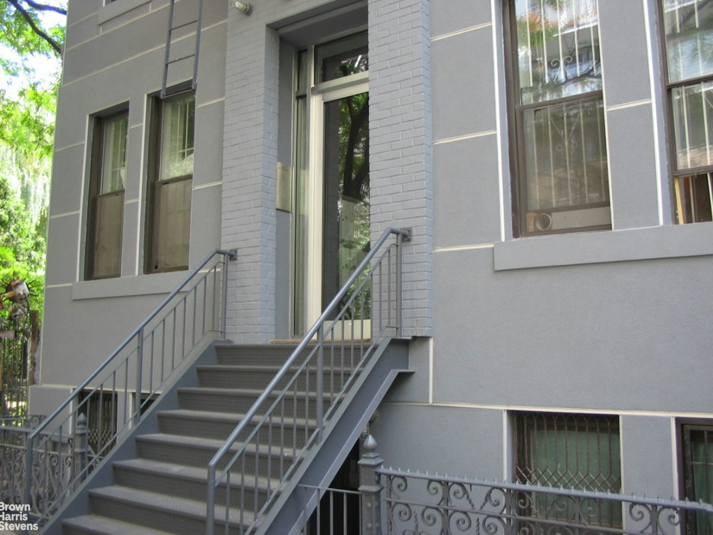 Photo 1 of 630 East 9th Street 2, East Village, NYC, $4,295, Web #: 23481816