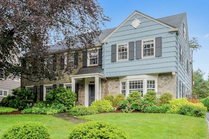 466 Park Street, Montclair, New Jersey - 5 Bedrooms  
3.5 Bathrooms  
12 Rooms - 