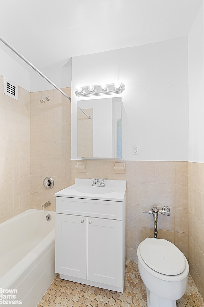 200 East 15th Street Gramercy Park New York NY 10003