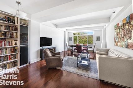 106 West 116th Street 3A, Upper Manhattan, NYC - 2 Bedrooms  
2 Bathrooms  
4 Rooms - 