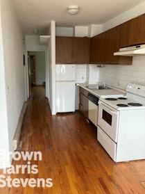 Rental Property at 447 Hicks Street 3B, Cobble Hill, Brooklyn, NY - Bedrooms: 1 
Bathrooms: 1 
Rooms: 3  - $2,700 MO.