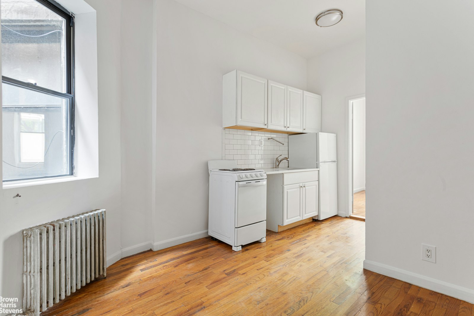 Photo 1 of 630 East 9th Street 1, East Village, NYC, $3,595, Web #: 23487502