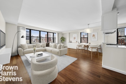 245 East 25th Street 17F, Gramercy Park, NYC - 1 Bedrooms  
1 Bathrooms  
3 Rooms - 