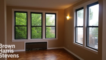Rental Property at 21-15 Grove Street 2, Flushing, Queens, NY - Bedrooms: 3 
Bathrooms: 1 
Rooms: 6  - $3,100 MO.