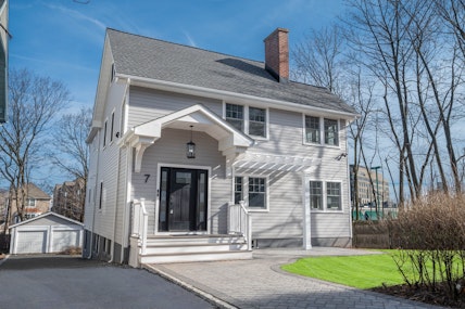Rental Property at 7 Francis Place, Montclair, New Jersey - Bedrooms: 4 
Bathrooms: 3 
Rooms: 7  - $5,800 MO.