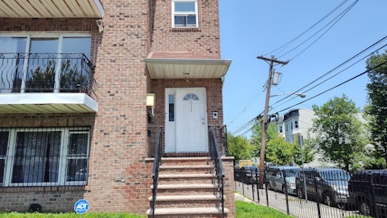 Rental Property at 540 15th Avenue 2, Newark, New Jersey - Bedrooms: 3 
Bathrooms: 2 
Rooms: 6  - $2,800 MO.