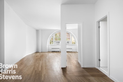 Rental Property at 720 Greenwich Street 2S, West Village, NYC - Bedrooms: 1 
Bathrooms: 1 
Rooms: 3  - $7,000 MO.
