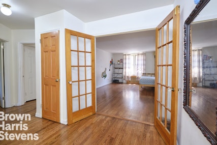 67 -25 Clyde Street 2L, Forest Hills, Queens, NY - 2 Bedrooms  
1.5 Bathrooms  
5 Rooms - 